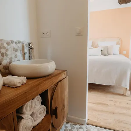 Le Clos D'omaha Apartment *