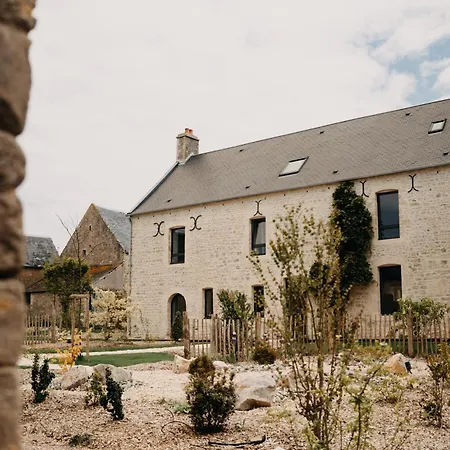 Le Clos D'omaha Apartment